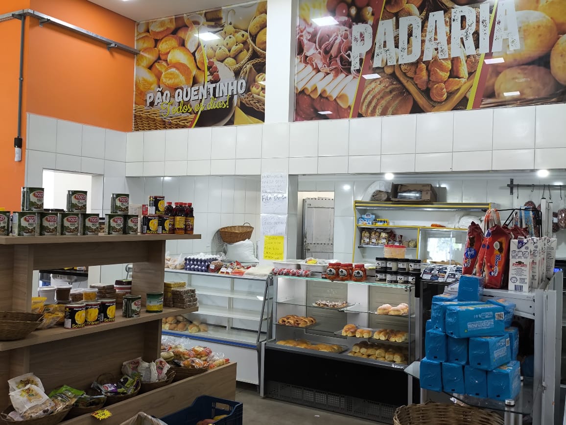 Galeria de imagens internas da Mini Mercado Rio Preto